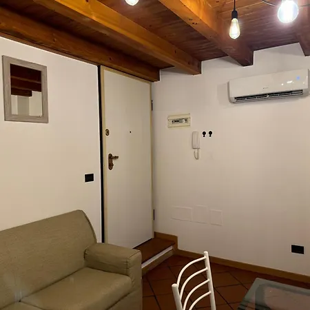 Apartment Houseberg Quarenghi *