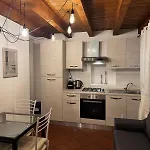Houseberg Quarenghi *