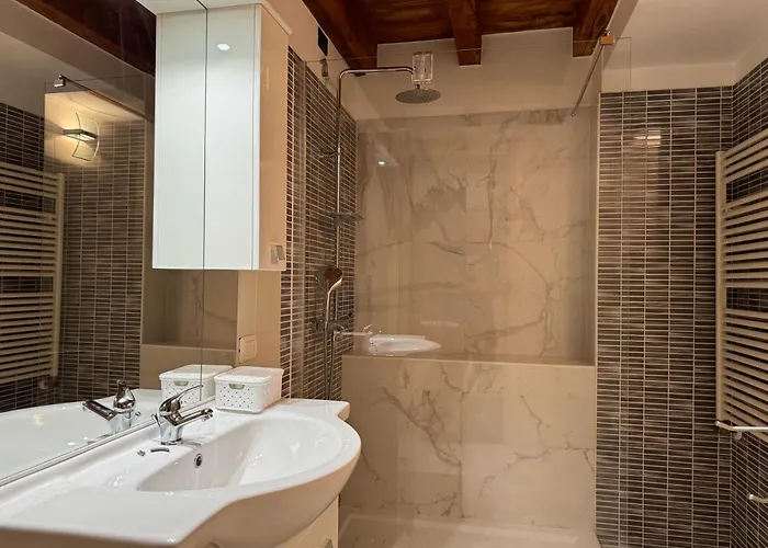 Houseberg Quarenghi * Bergamo