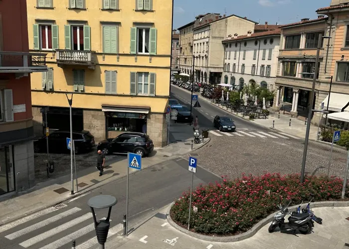 Lägenhet Houseberg Quarenghi Bergamo