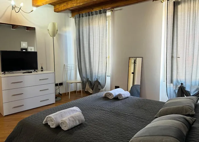 Houseberg Quarenghi Апартаменти Бергамо