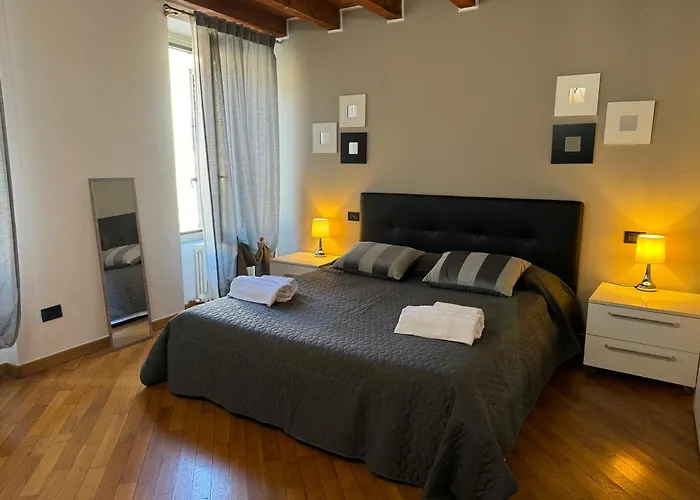 Апартаменти Houseberg Quarenghi