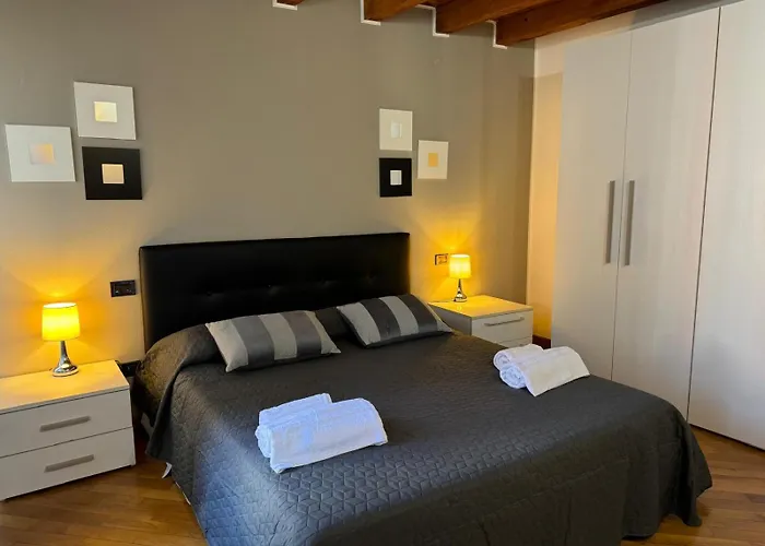 Houseberg Quarenghi * Бергамо